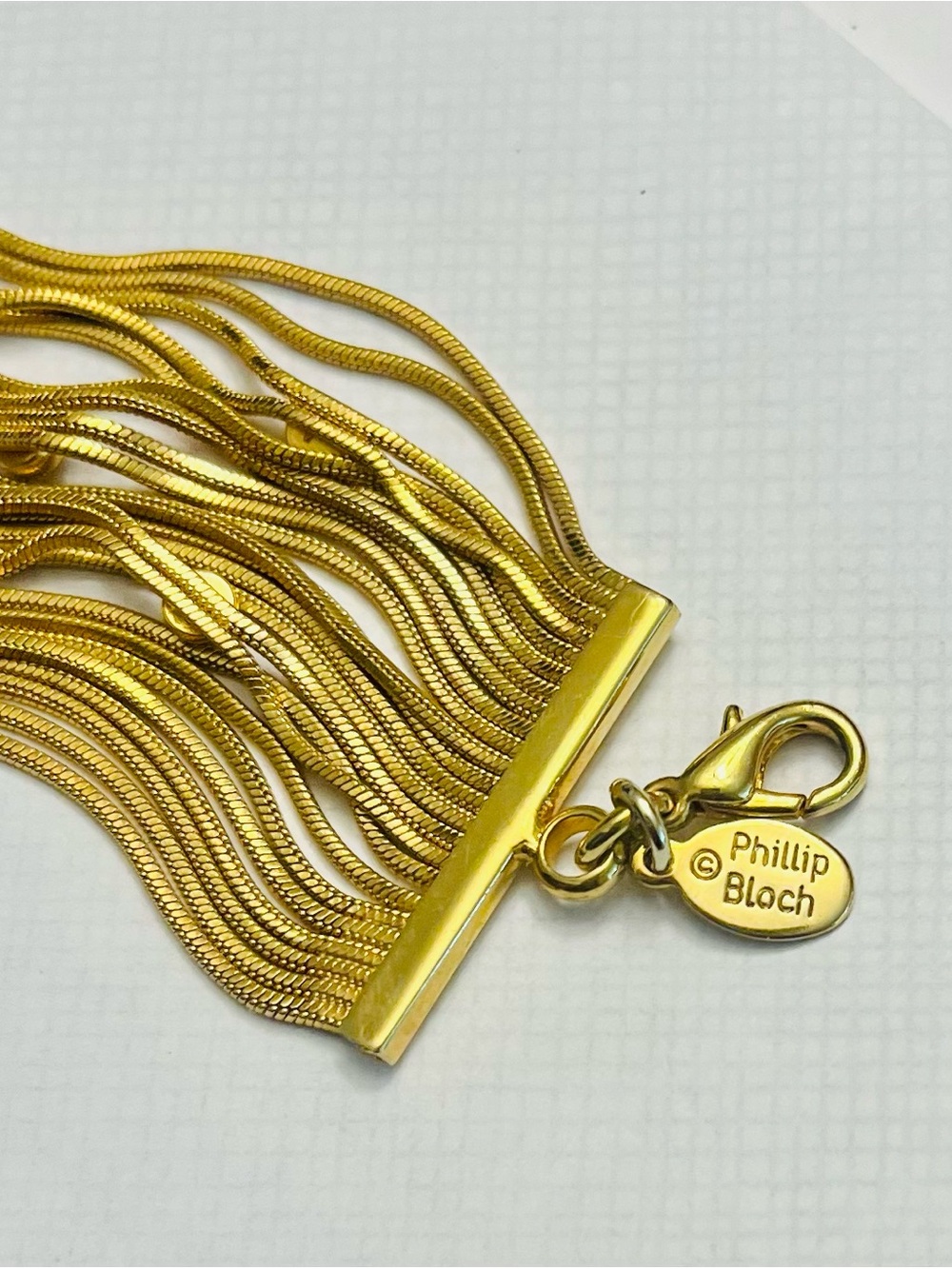 Designer MCM Gold bracelet - Picture 2 of 4